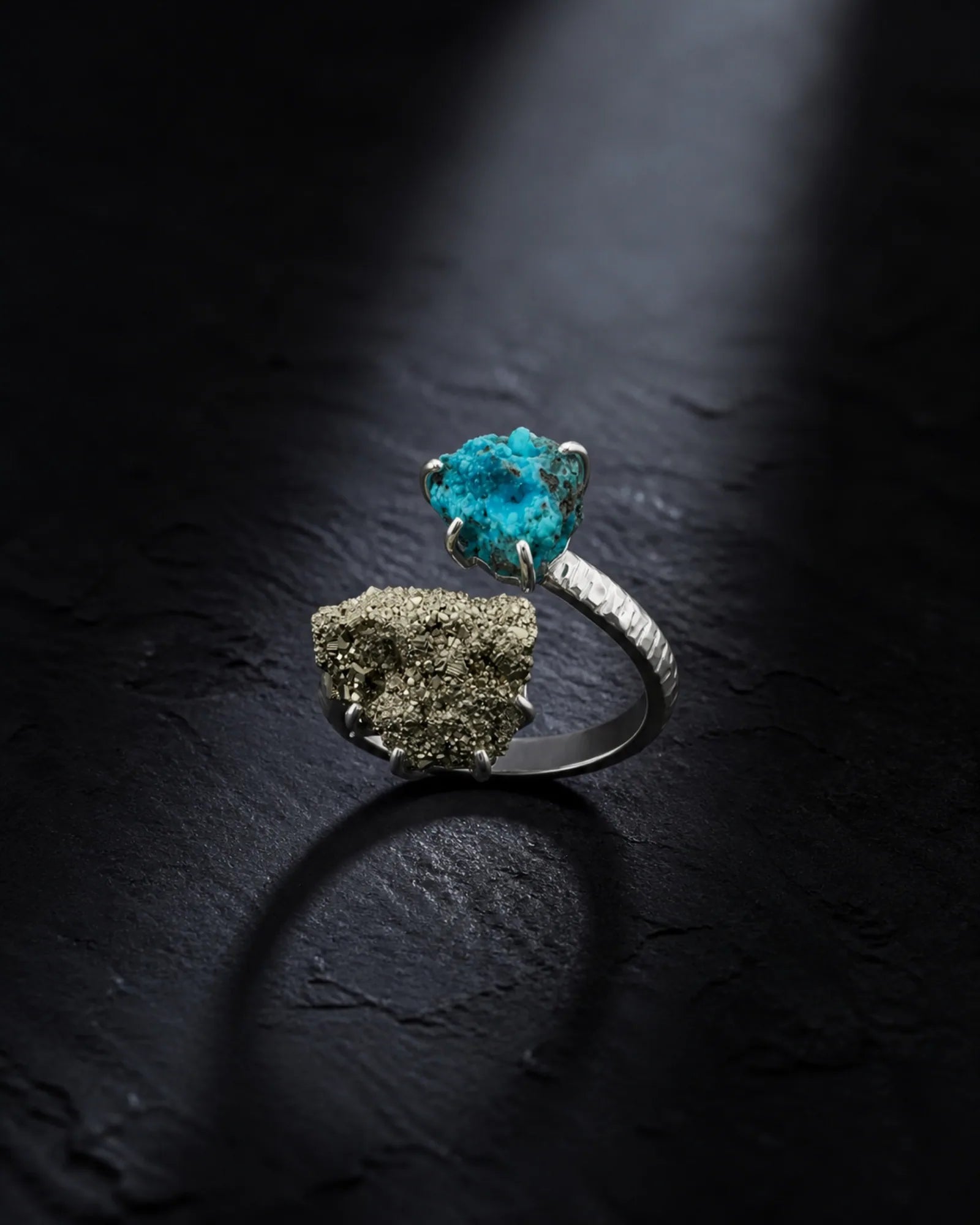 Crossroads Ring — Orelumia product image
