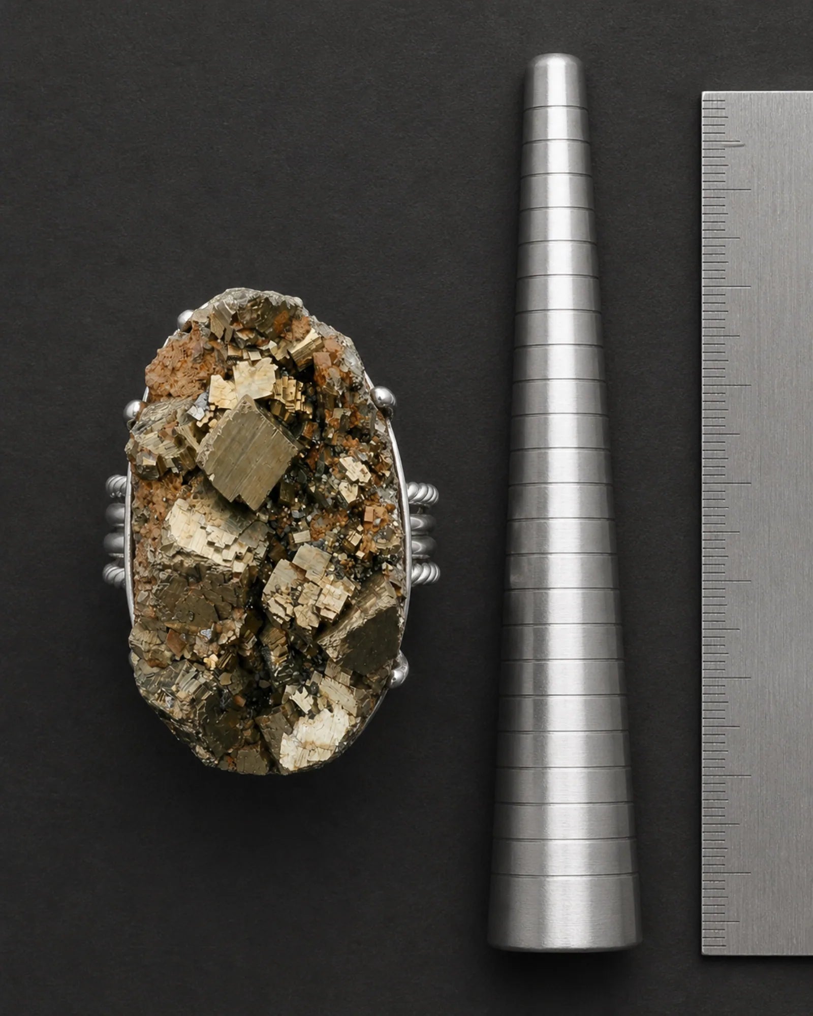 Old Gold Ring — JR01-015 — full structure and scale record
