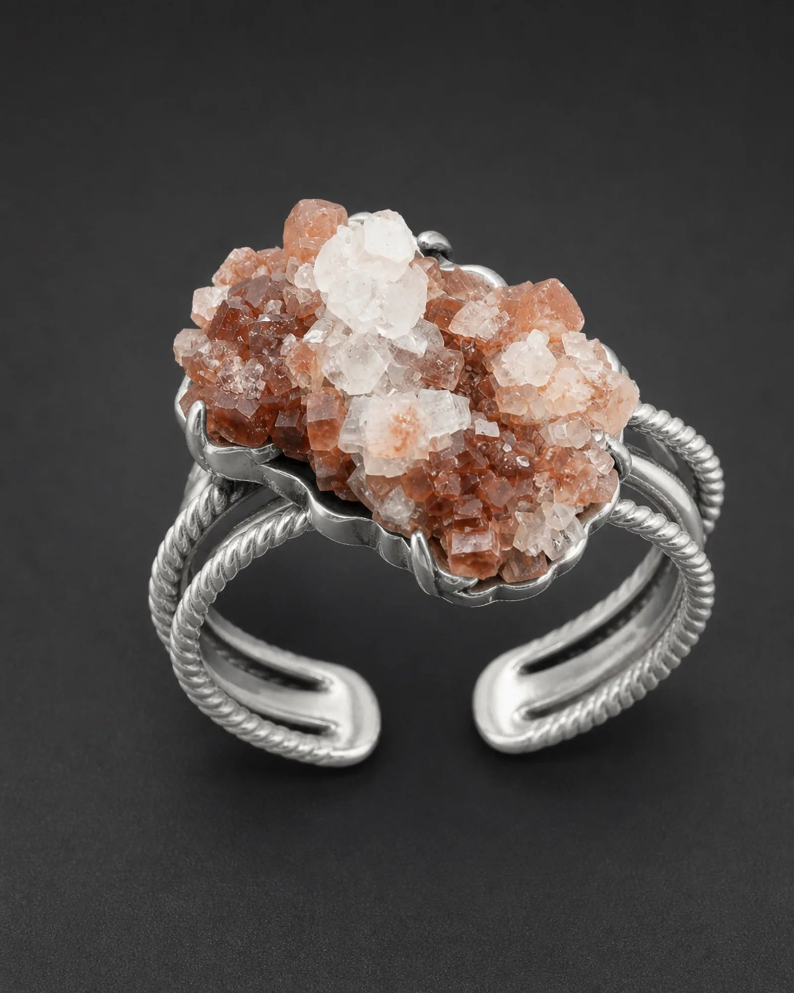 Warm Cluster Ring — JR01-016 — three-quarter construction view