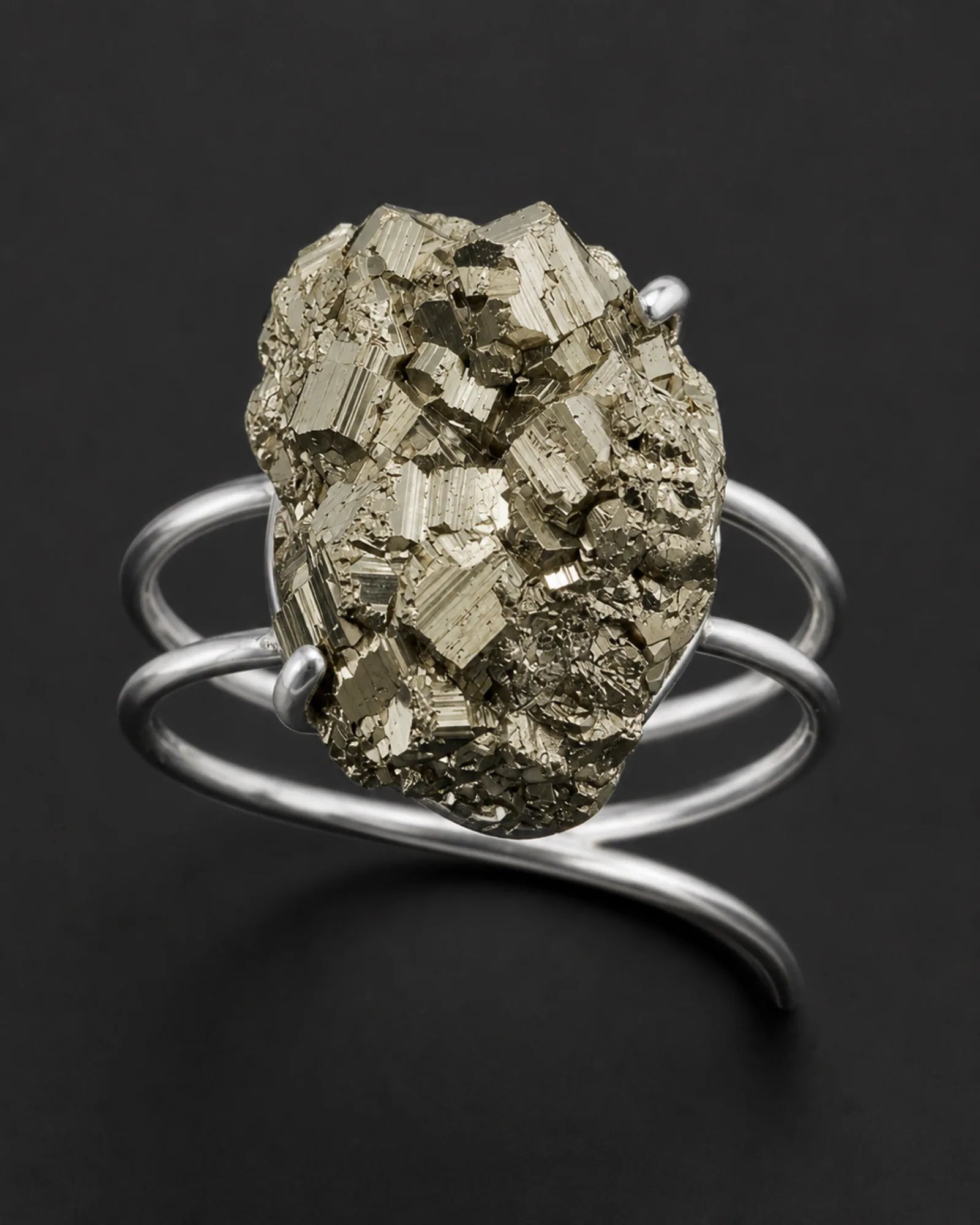 Metal Marker Ring — JR01-018 — three-quarter construction view