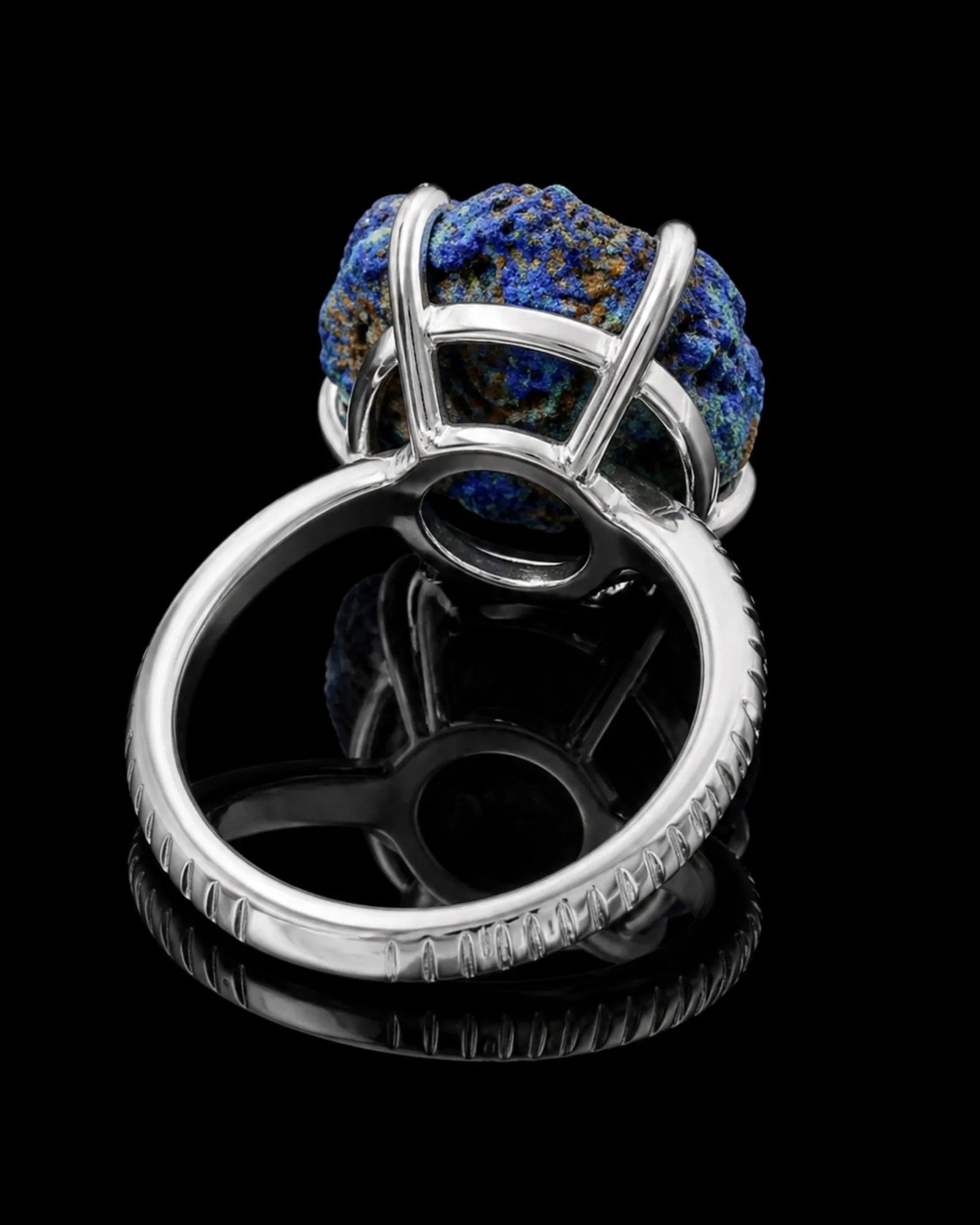 Blue Pocket Ring — JR01-019 — setting and construction detail