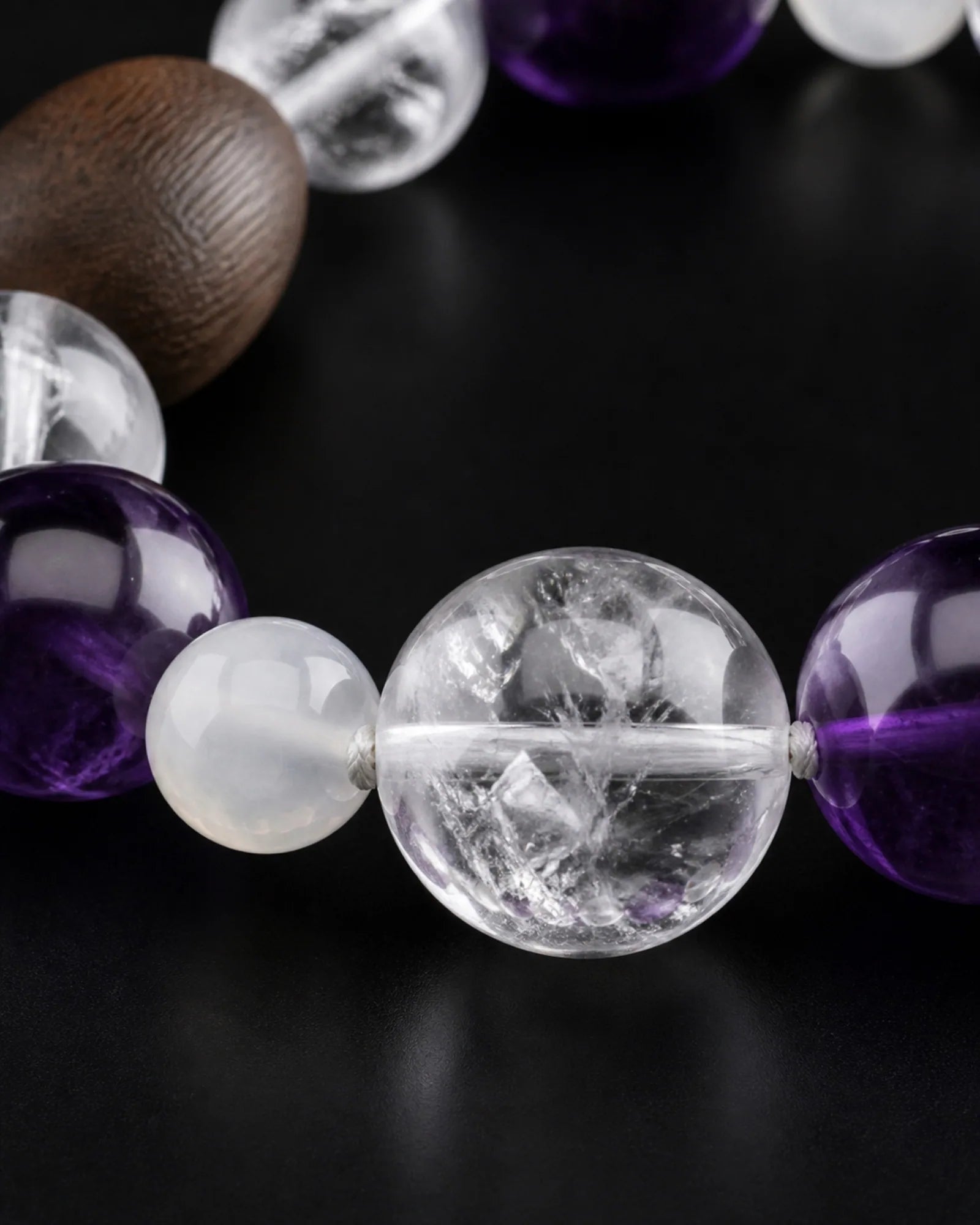 Night Window Bracelet — SL01-009 — bead sequence and connection detail