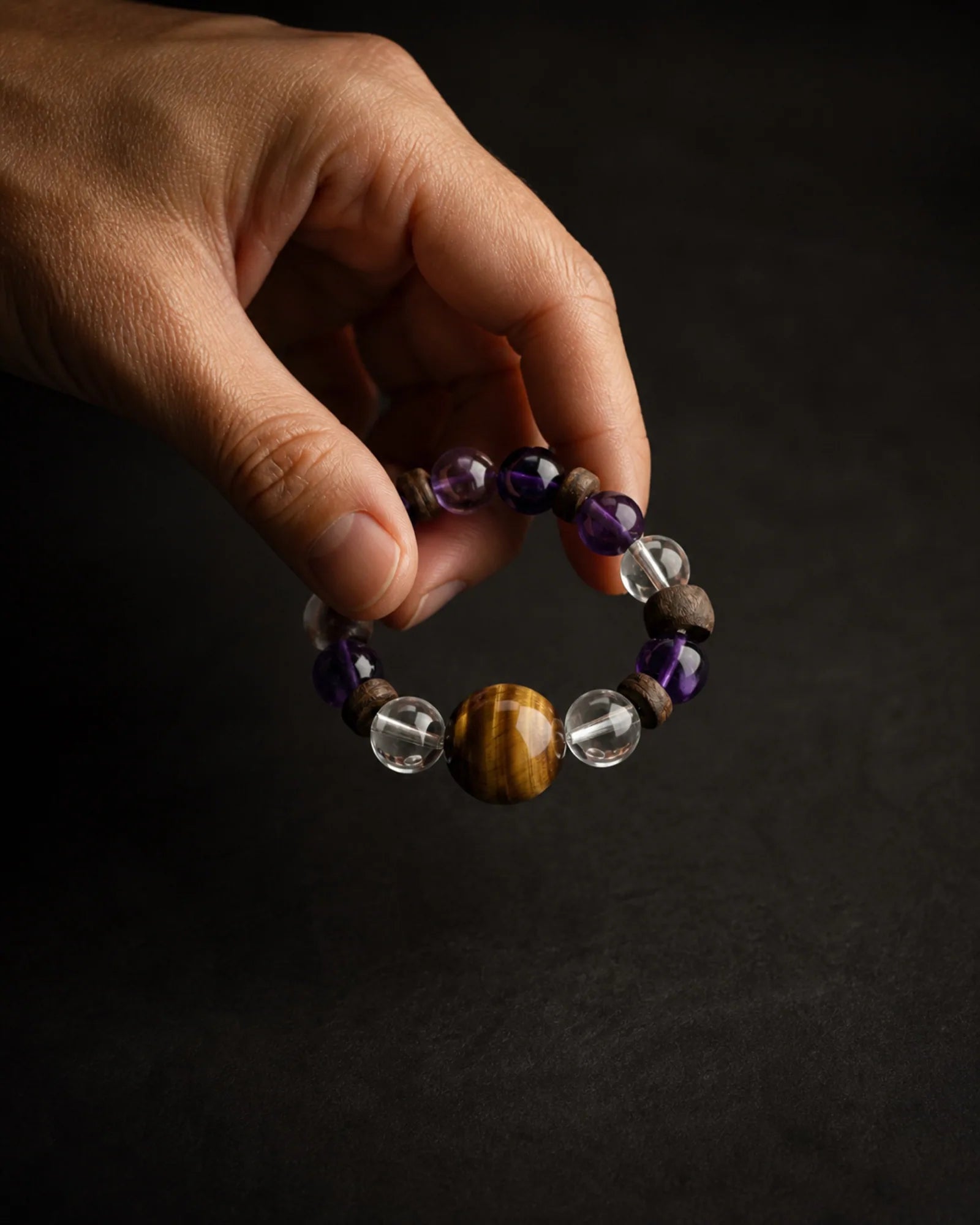 Golden Hush Bracelet — SL01-012 — claim moment