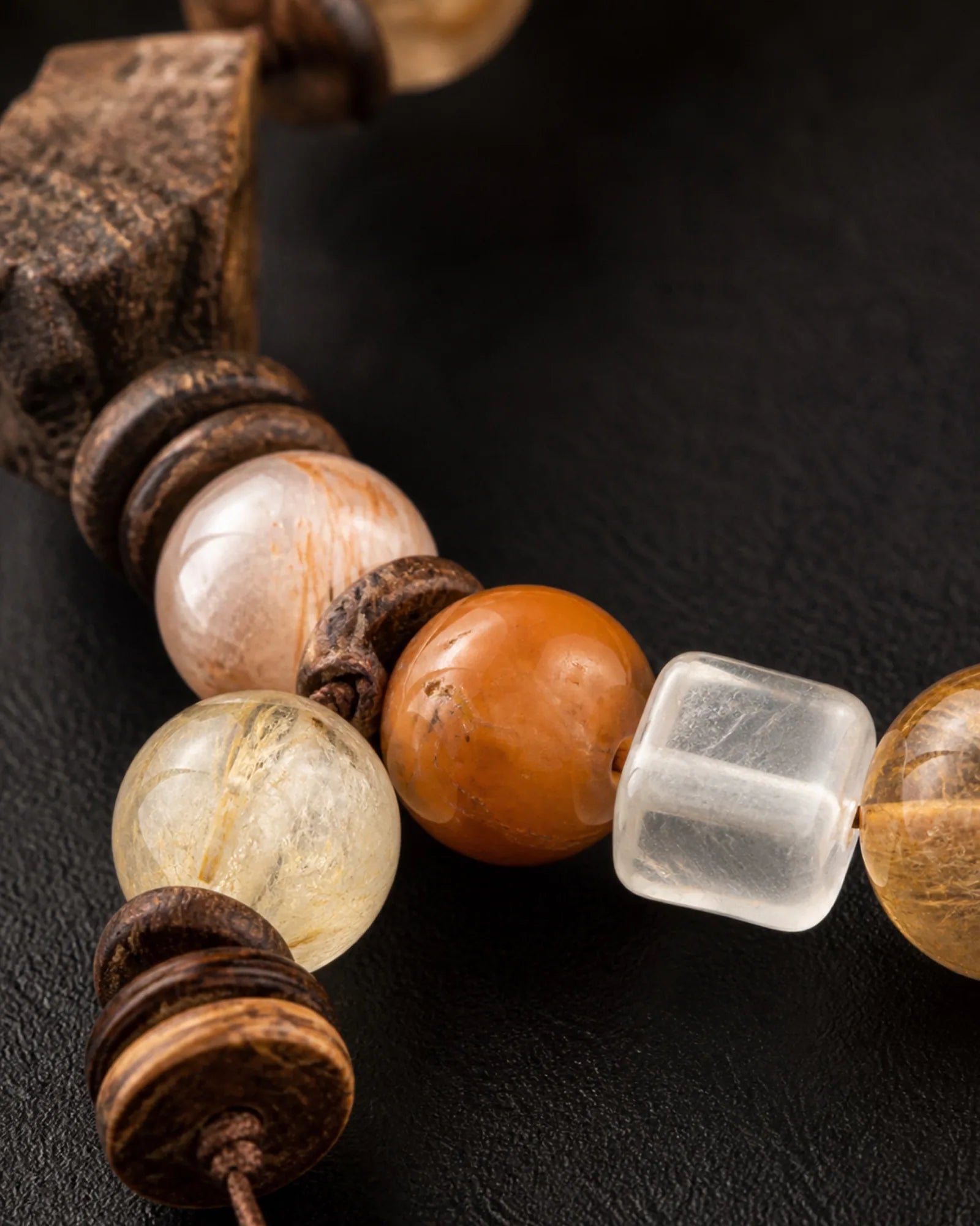 Root Script Bracelet — SL01-013 — bead sequence and connection detail