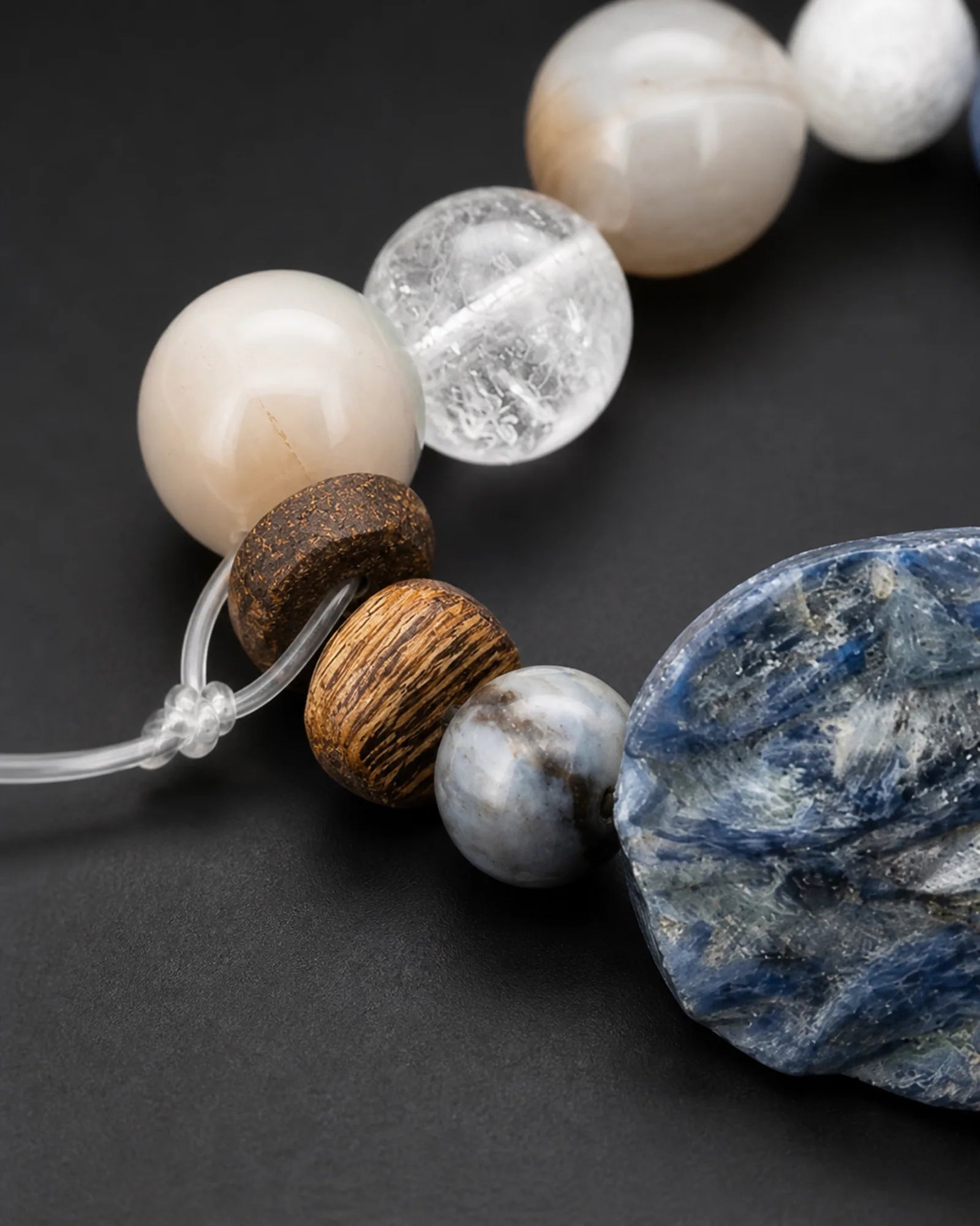 Quiet Current Bracelet — SL01-017 — bead sequence and connection detail